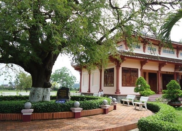 Bảo tàng Lịch sử Anh hùng Quốc gia Quang Trung.