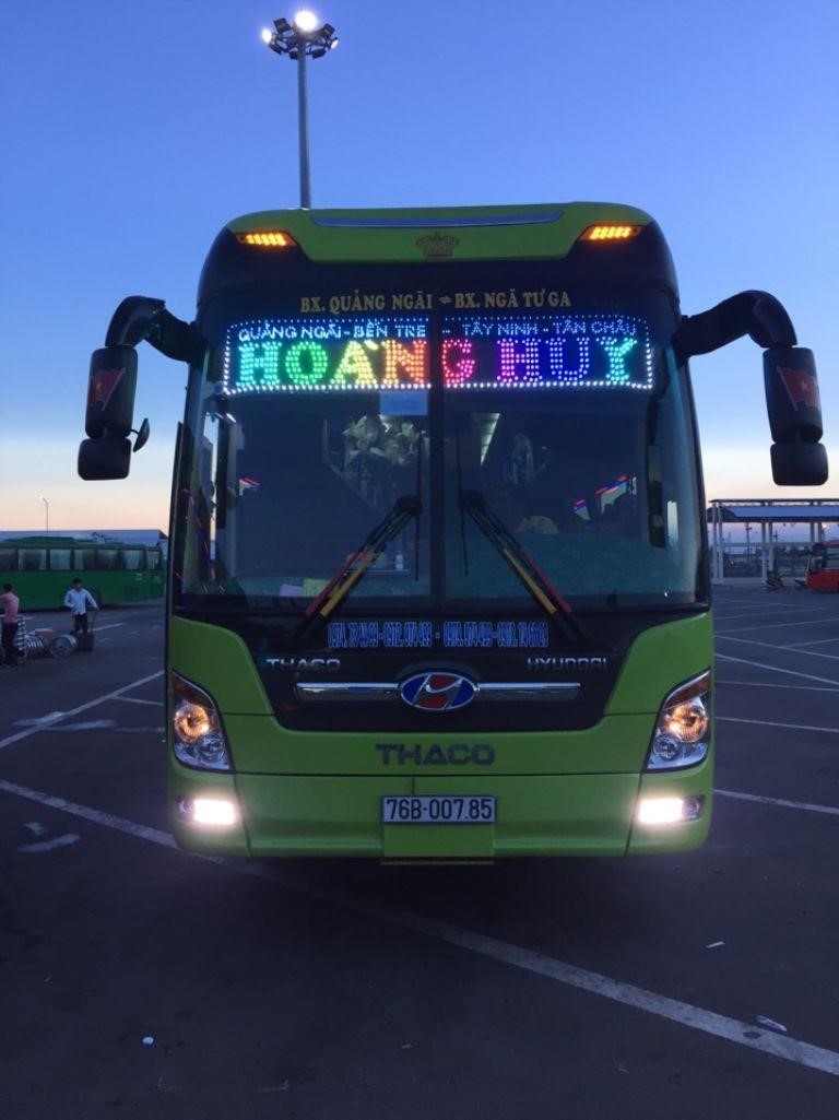 Khách hàng đánh giá cao dịch vụ cho thuê xe Hoàng Huy Bus.