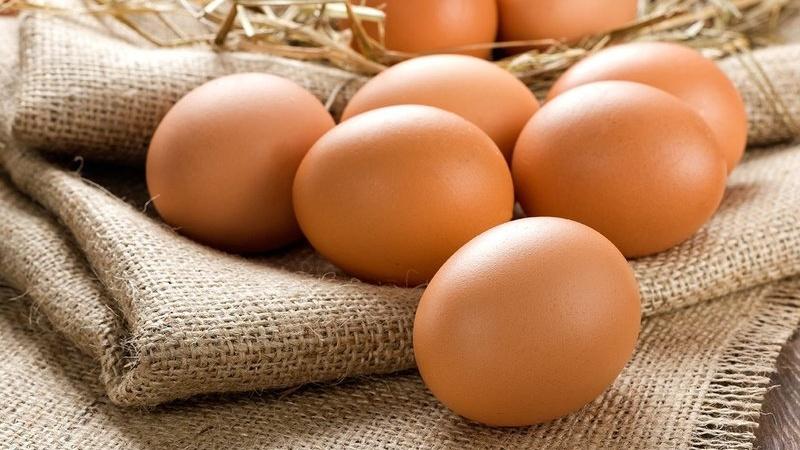 Cách chọn mua trứng gà tươi ngon