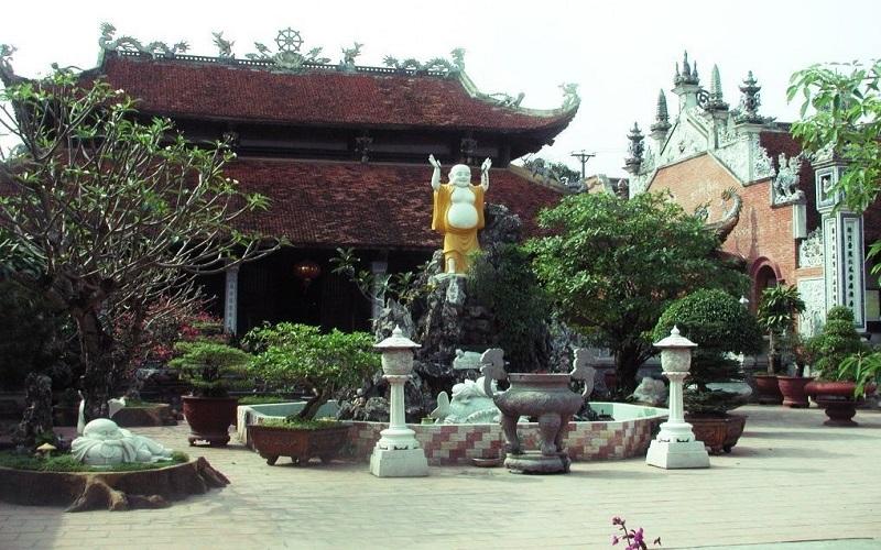 Chùa Vẽ Bắc Giang - một trong những ngôi chùa có thiết kế độc đáo nhất Việt Nam.