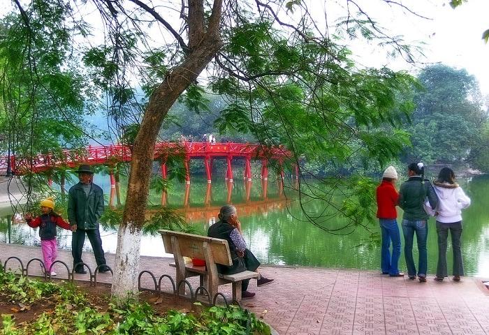 Địa điểm du lịch nổi tiếng nhất Hà Nội, Hồ Gươm