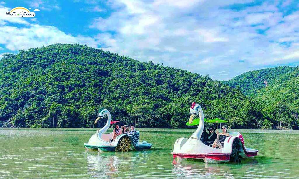 Khu du lịch Hồ Kênh Hạ Nha Trang